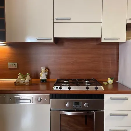 Dream House Apartment