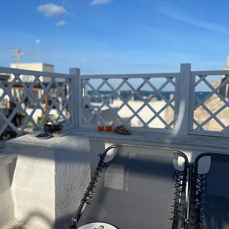 Apartment Dream House Monopoli