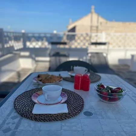 Apartment Dream House Monopoli